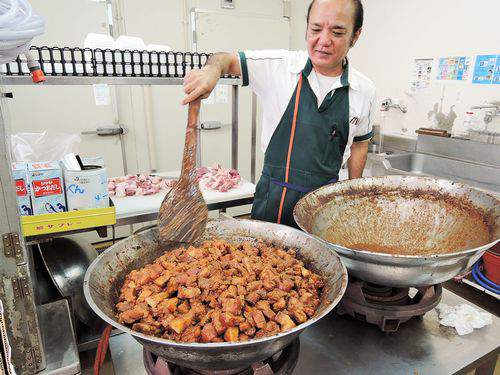 2月15日(水) 伊良部島 伊良部島の名物料理体験
