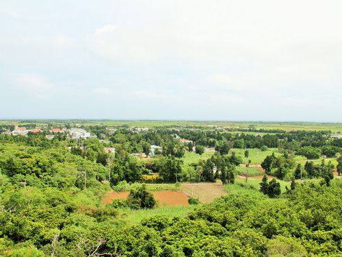 12月9日(金) 多良間島 日本で最も美しい村＆県内唯一の琉球風水集落を歩こう(散策)