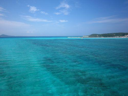 2月8日(水) 伊平屋島 エメラルドの海からの恵み～伊平屋島で塩づくり体験～