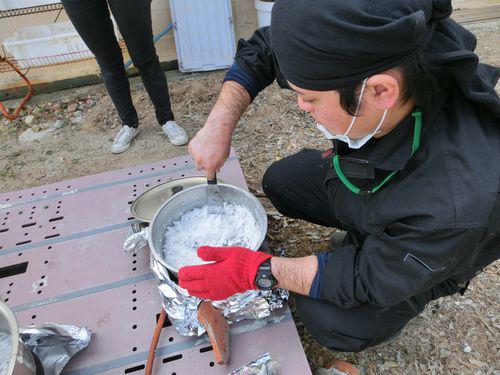 ＊済　伊平屋島　美しい海の恵みを満喫！ミネラルたくさんの島マースづくり&ゆし豆腐づくり