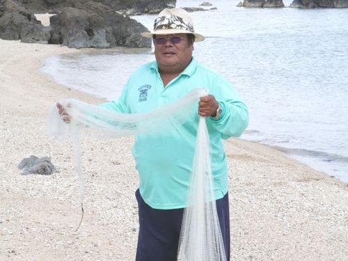 12月3日(土) 伊是名島 伊是名島の投げ網マスターが教える投げ網漁体験